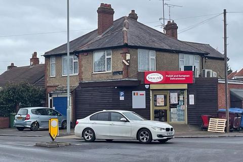 Mixed use for sale - Waller Avenue, Luton LU4