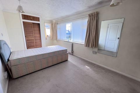 32 Drax Avenue, Wareham, BH20 4DJ