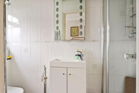 90 Cheam Common Road, Worcester Park, KT4 8QR