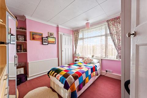 90 Cheam Common Road, Worcester Park, KT4 8QR