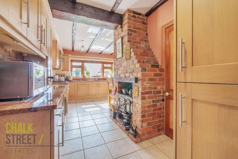 2 Hacton Drive, Hornchurch, RM12 6DP