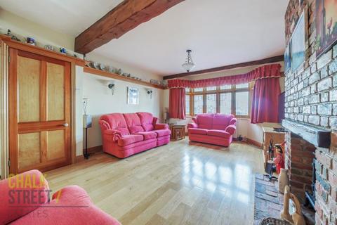 2 Hacton Drive, Hornchurch, RM12 6DP