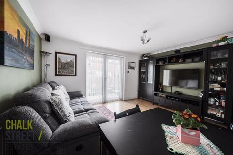 64 Martin Road, Dagenham, RM8 2XB