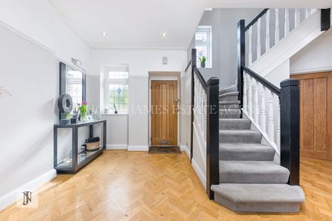 3 bedroom semi-detached house for sale - Meadway, Southgate, London, N14