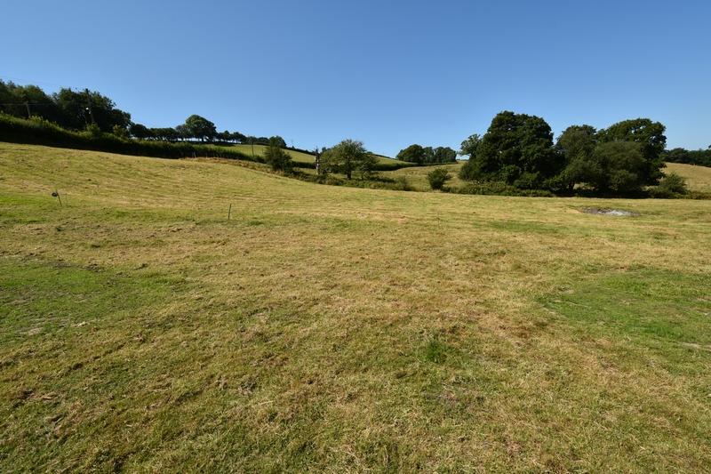 New Cross, Aberystwyth SY23 4 bed property with land £420,000