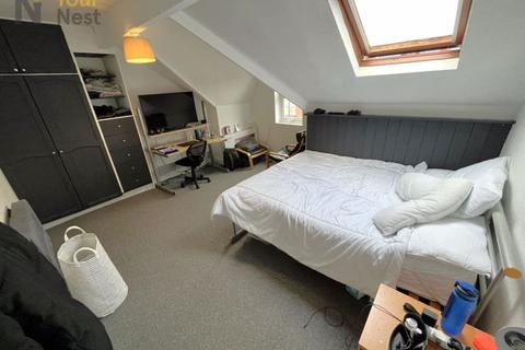 undefined, Winston Gardens, Headingley, Leeds, LS63LA