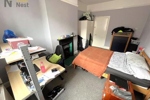 undefined, Winston Gardens, Headingley, Leeds, LS63LA
