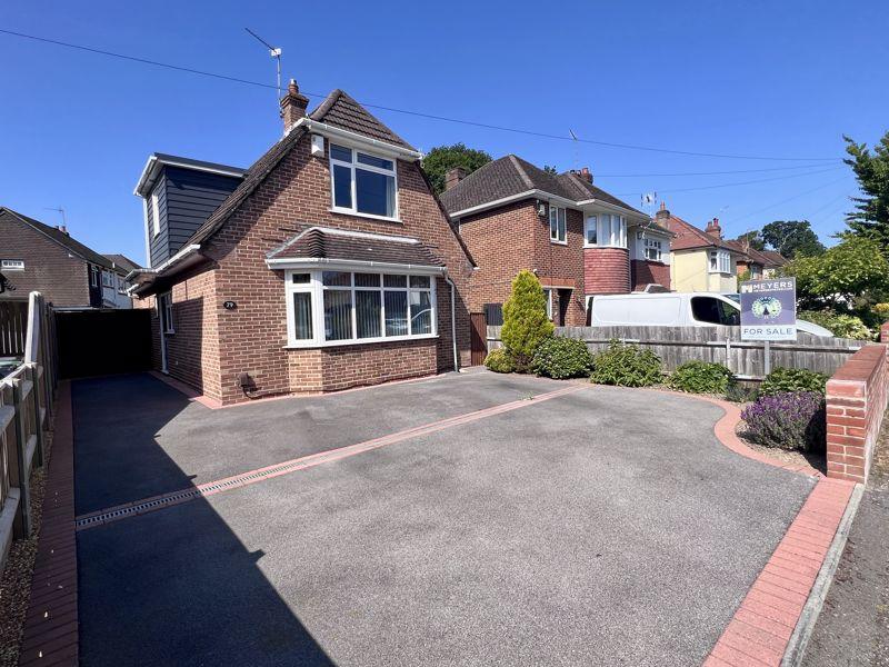 Bradpole Road, Queens Park, BH8 3 bed chalet for sale £450,000