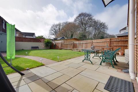 79 Bradpole Road, Bournemouth, BH8 9NY
