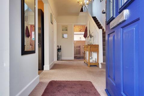 79 Bradpole Road, Bournemouth, BH8 9NY