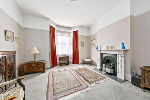 32 Forest Road, Richmond, TW9 3BZ