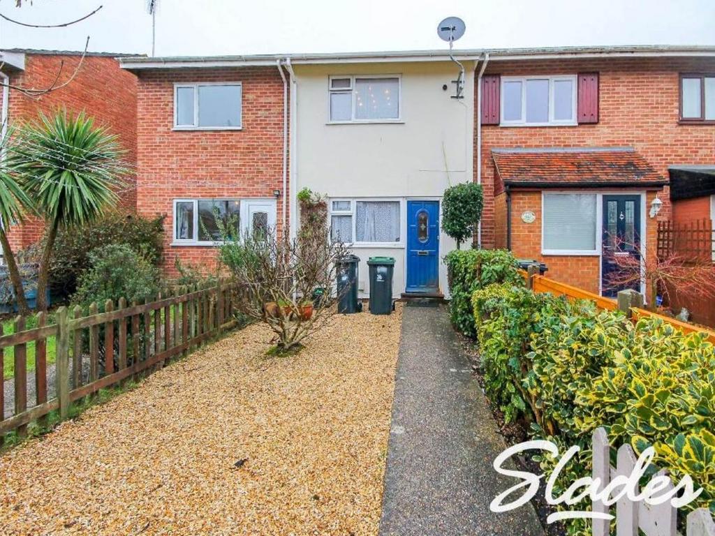 Priory View Road, Burton, Christchurch 2 bed terraced house £1,150