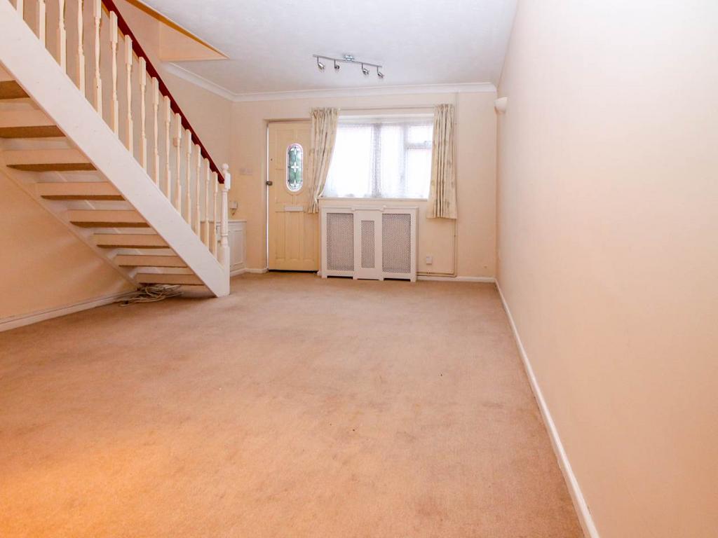 Priory View Road, Burton, Christchurch 2 bed terraced house £1,150
