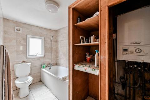 3 South Grove, London, N15 5QG