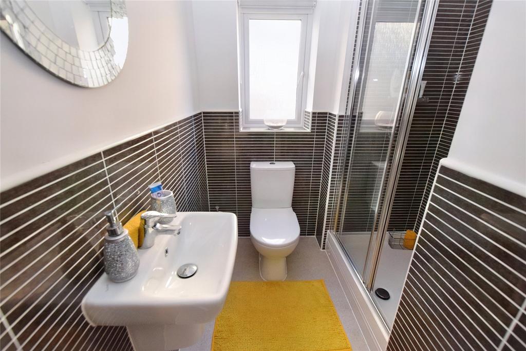 En-Suite 2