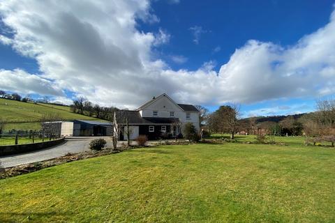 4 bedroom property with land for sale - Llwynygroes, Tregaron, SY25