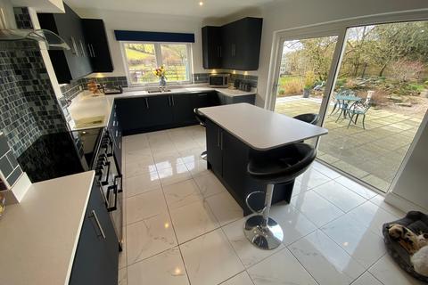4 bedroom property with land for sale - Llwynygroes, Tregaron, SY25
