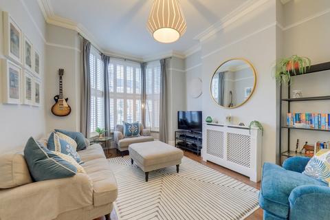 6 Ardgowan Road, London, SE6 1AJ