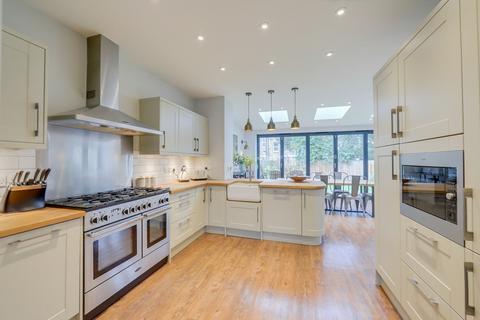 6 Ardgowan Road, London, SE6 1AJ