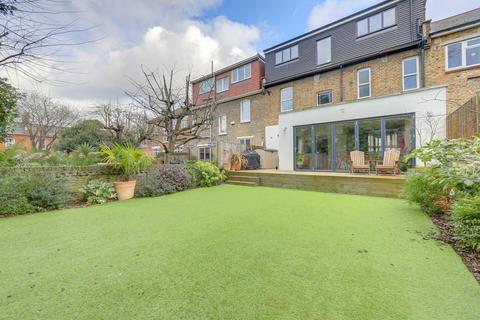 6 Ardgowan Road, London, SE6 1AJ
