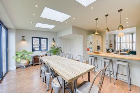 6 Ardgowan Road, London, SE6 1AJ