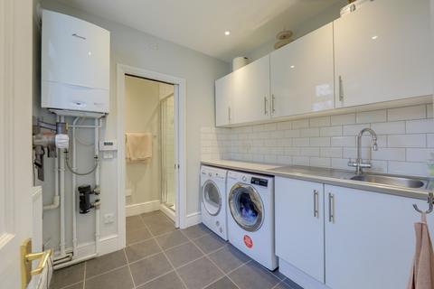 6 Ardgowan Road, London, SE6 1AJ