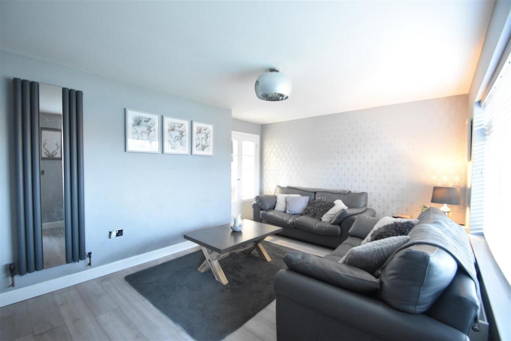 4 Cartland Avenue, Telford Estate, Shrewsbury SY2 5UW 3 bed semi