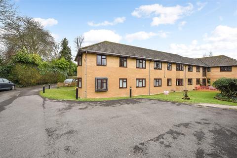 2 bedroom flat for sale - Micheldever Road, Andover