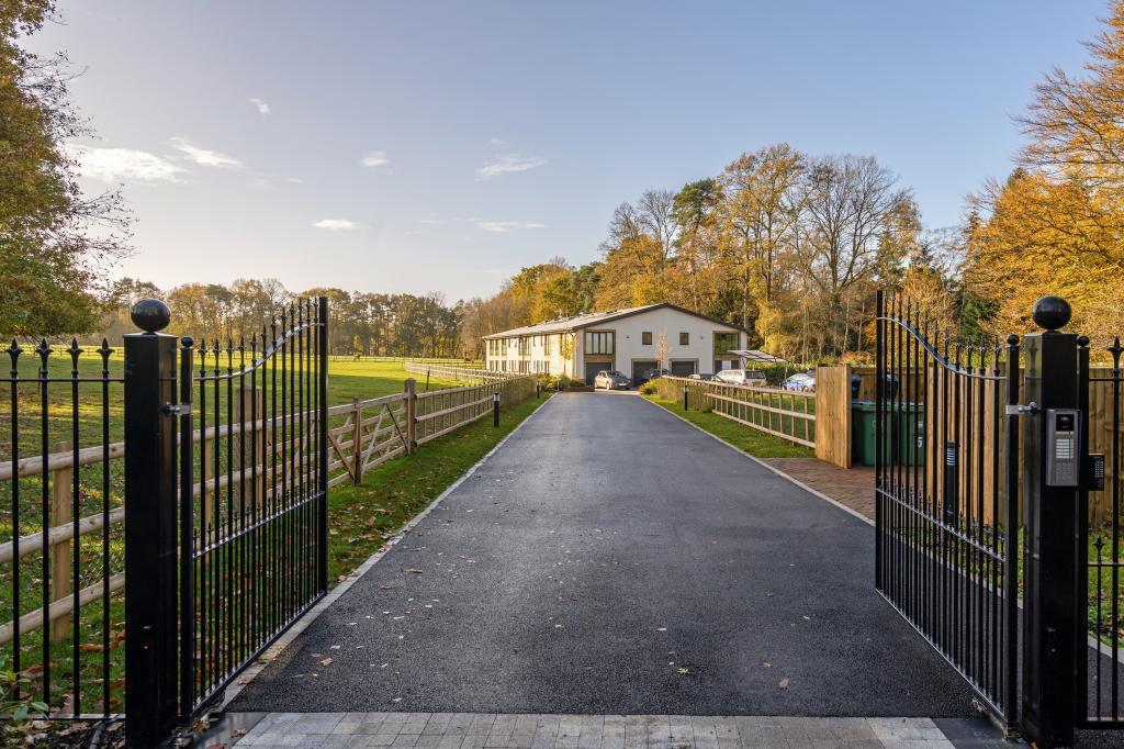 Prince Albert Drive, Ascot 4 bed house £1,095,000