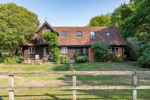 Manor Farm Cottage Rye Grove, Lightwater, GU18 5SE