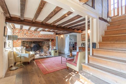 Manor Farm Cottage Rye Grove, Lightwater, GU18 5SE