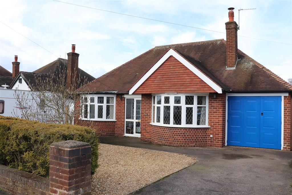 Harborough Drive, Aldridge 2 bed detached bungalow £410,000