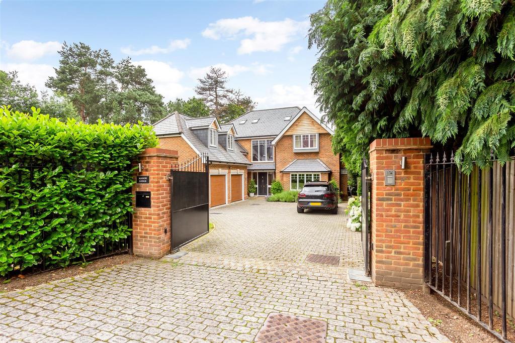 St. Marys Road, Ascot 6 bed house £2,400,000