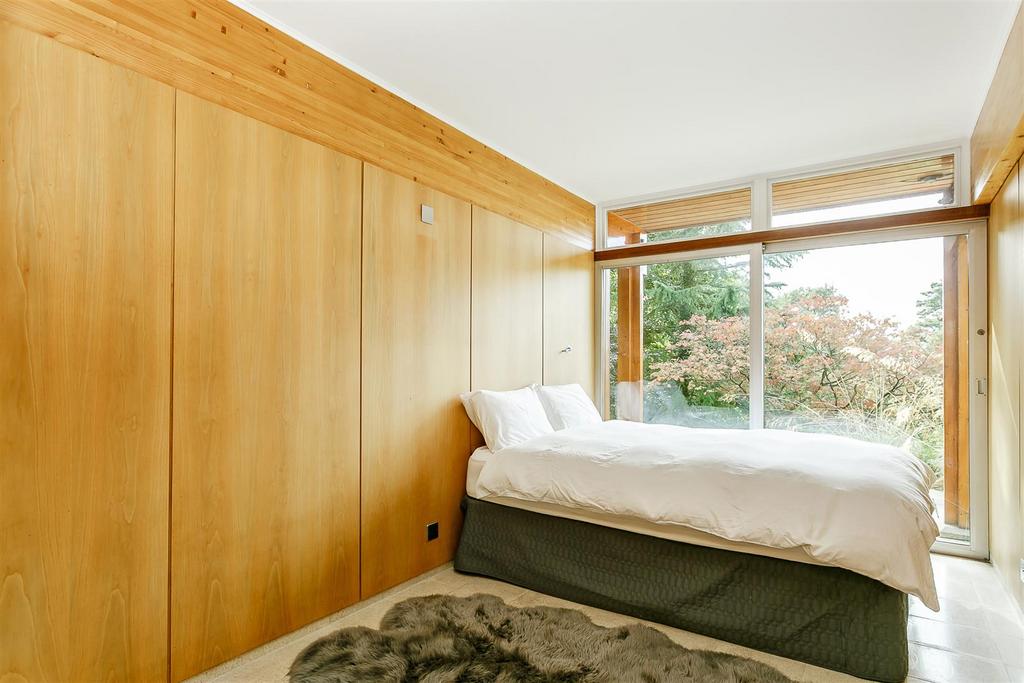 8268406-interior28.jpg