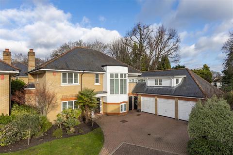 5 bedroom detached house for sale, St. David's Drive, Englefield Green