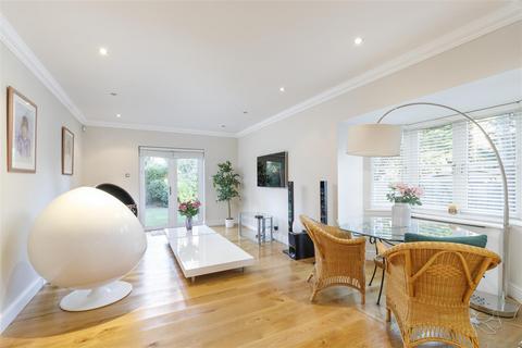 5 bedroom detached house for sale, St. David's Drive, Englefield Green