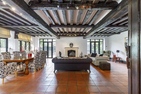 The Tudor Cottage Priory Road, Sunningdale, Ascot, SL5 9RQ
