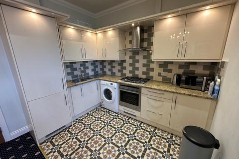 3 bedroom apartment to rent - Sunny Gardens Road, London, NW4