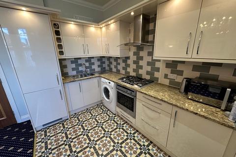 3 bedroom apartment to rent - Sunny Gardens Road, London, NW4