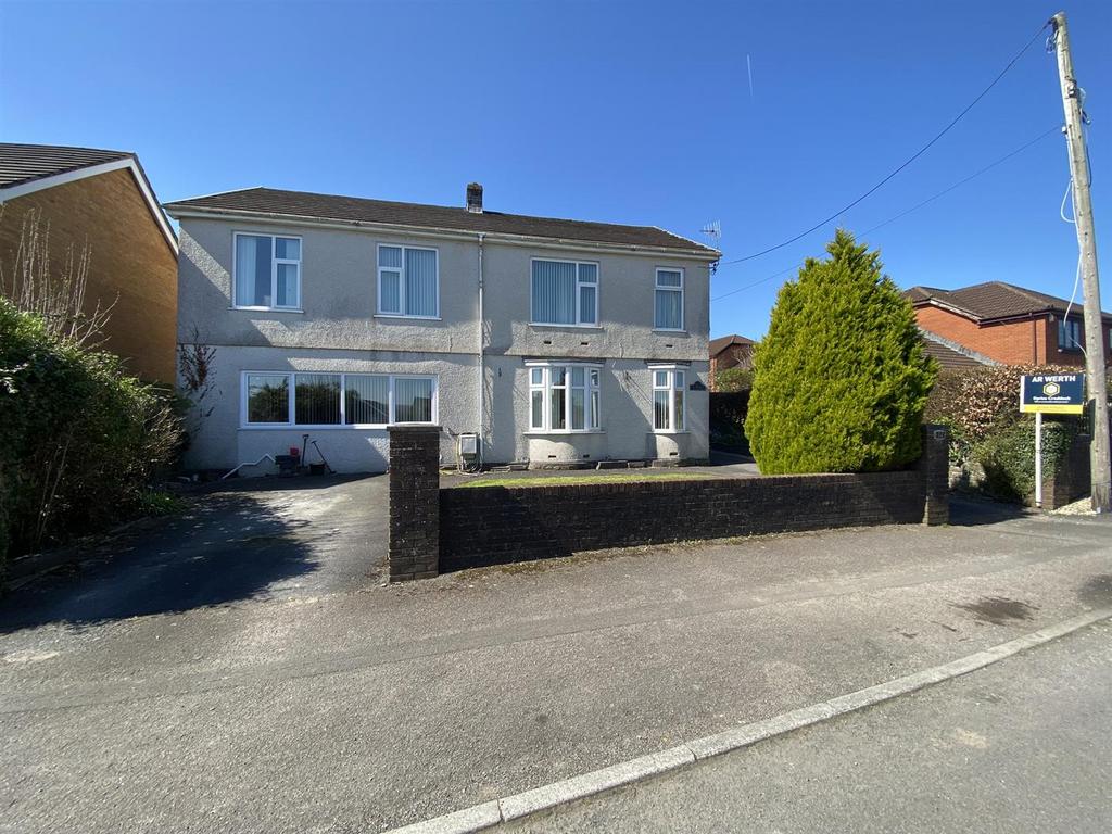 Heol Morlais, Llangennech, Llanelli 6 bed detached house - £399,995