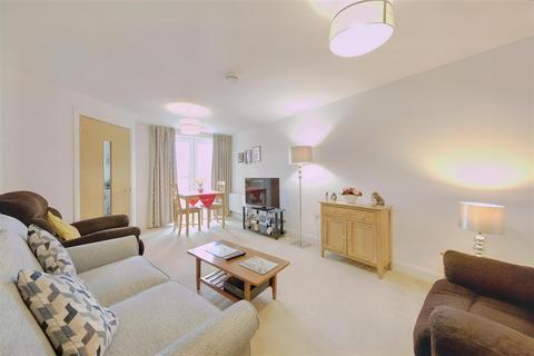 1 bedroom apartment for sale, Scalford Road, Melton Mowbray, Leicestershire. LE13 1FH