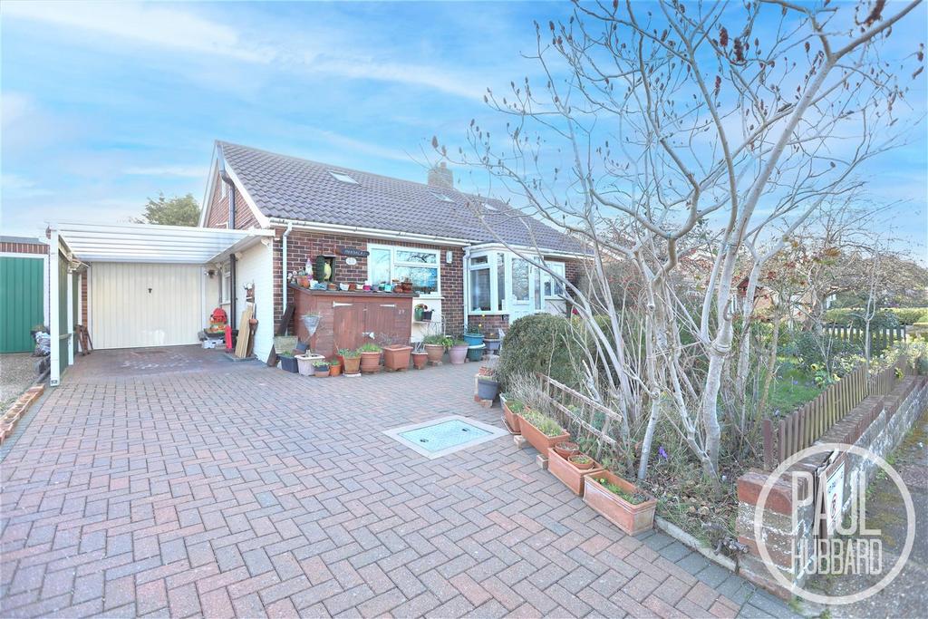 Nicholas Drive, Reydon, Southwold 3 bed detached bungalow £550,000