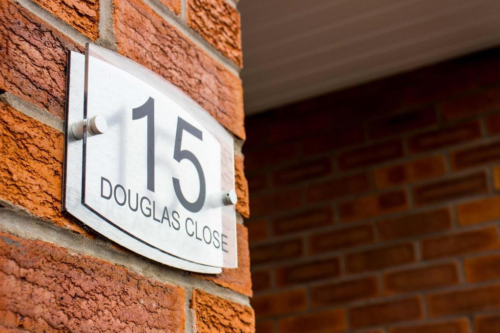 Douglas (9).jpg