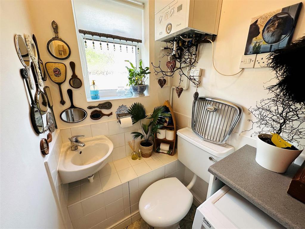 Utility / Ground Floor W.C