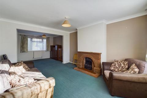 32 Frimley Crescent, New Addington, Croydon, CR0 0RH