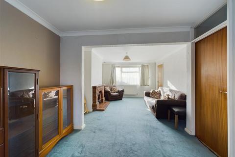 32 Frimley Crescent, New Addington, Croydon, CR0 0RH
