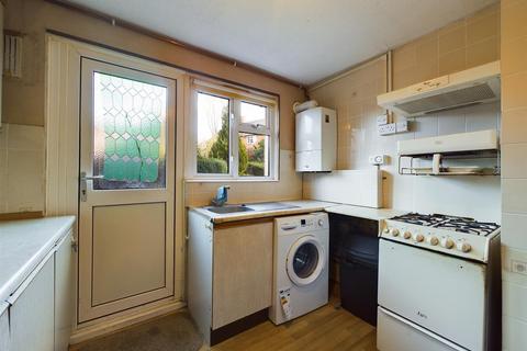 32 Frimley Crescent, New Addington, Croydon, CR0 0RH