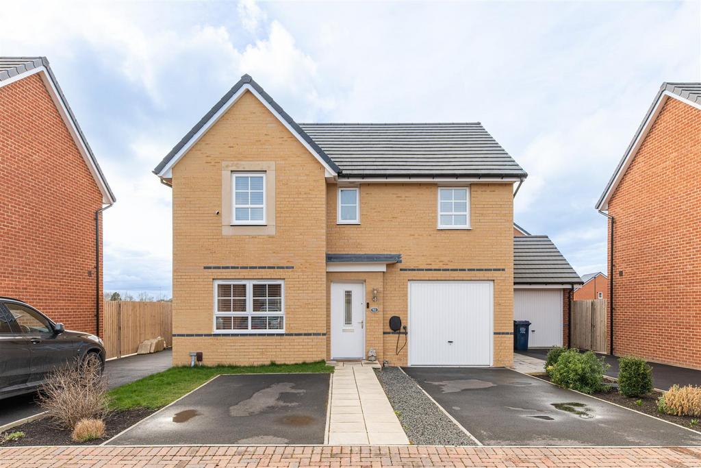 Ascot Drive, North Gosforth... 4 bed detached house £300,000