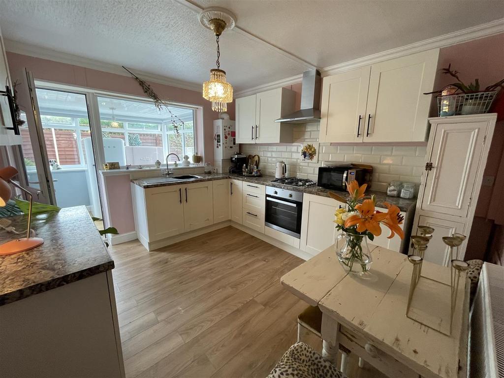 Betton Rise, East Ayton, Scarborough 3 bed detached bungalow £265,000