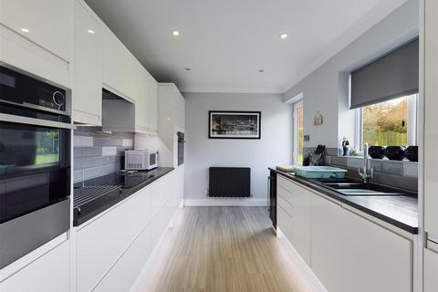 5 Loftus Close, Scarborough, YO12 5TU